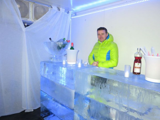 Ice bar