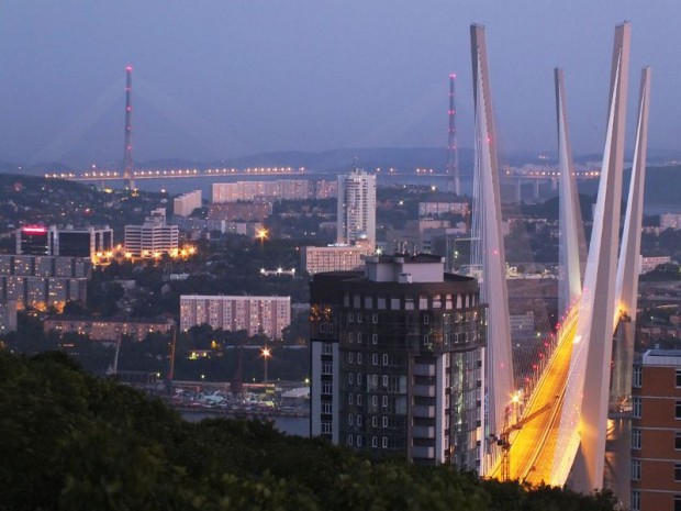 Pont de de ruussky island 