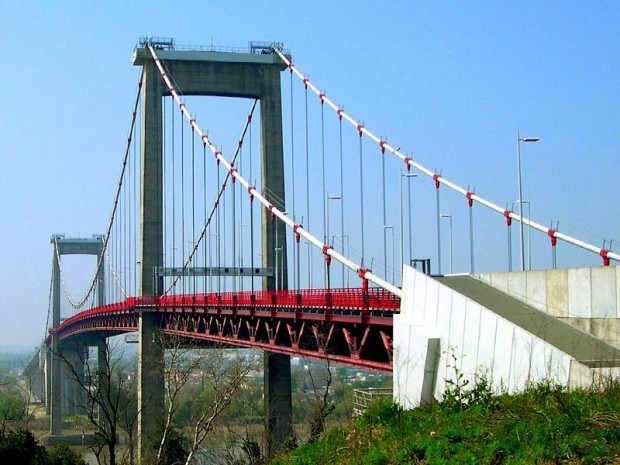 Pont d'Aquitaine