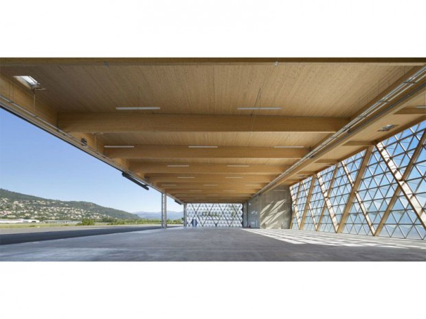 Hangar intérieur