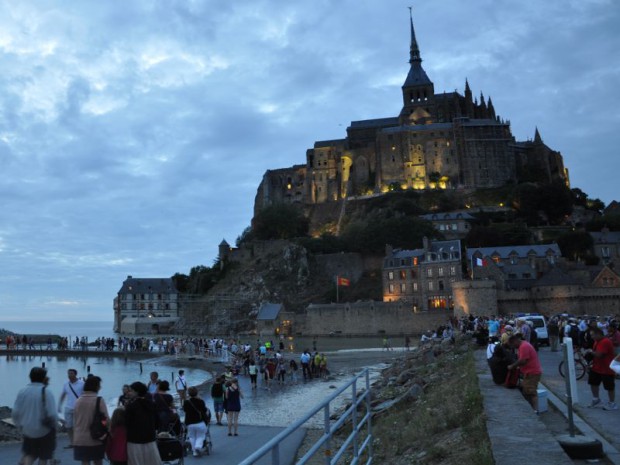 Mont-Saint-Michel et marée 