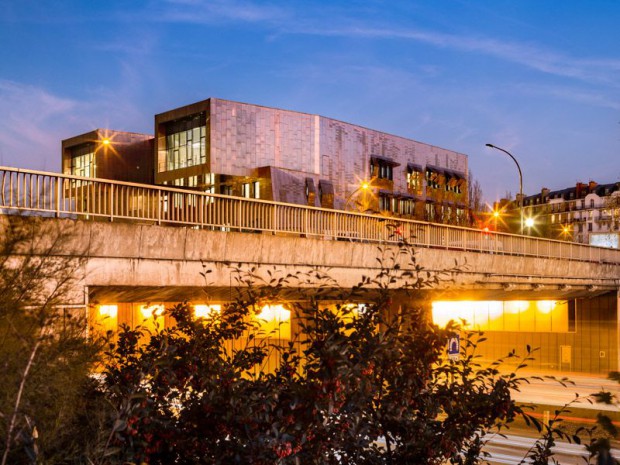 Un bâtiment, un signal urbain