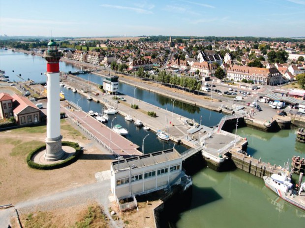 Remise en état des bajoyers de l'Ecluse Ouest de Ouistreham