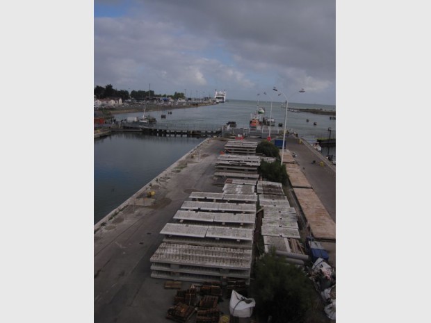 Remise en état des bajoyers de l'Ecluse Ouest de Ouistreham