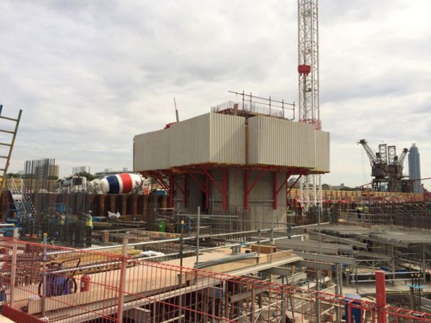 Centrale de Battersea en construction