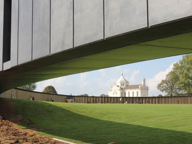 Mémorial international de Notre-Dame-de-Lorette  de Philippe Prost