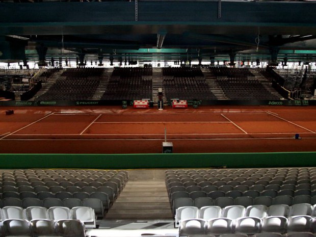 Le stade Pierre-Mauroy à Lille aménagé  pour la finale de Coupe Davis à Lille