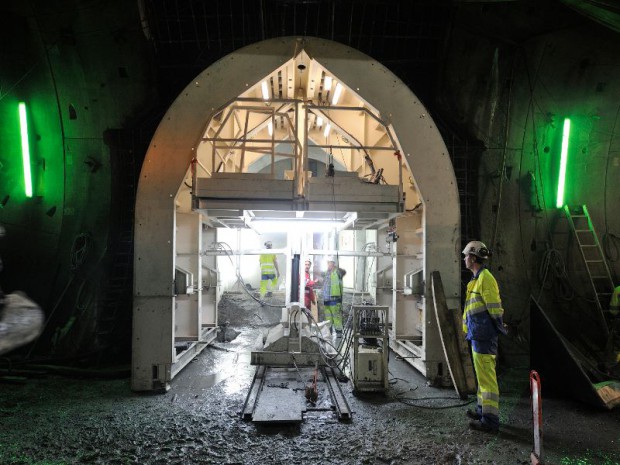Creusement et travaux du deuxième tube du tunnel du Frejus