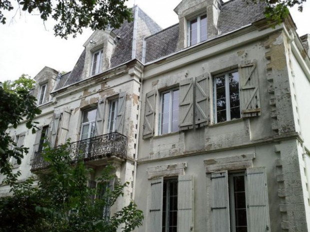 Ravalement de façade d'un château du XIXème Ravalement de façade d'un château du XIXème
