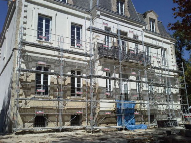 Ravalement de façade d'un château du XIXème Ravalement de façade d'un château du XIXème
