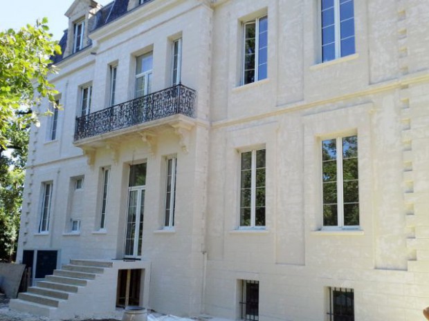 Ravalement de façade d'un château du XIXème Ravalement de façade d'un château du XIXème