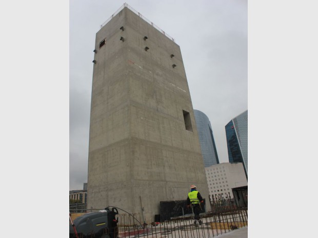 Réalisation de l'ARENA Nanterre-La Défense