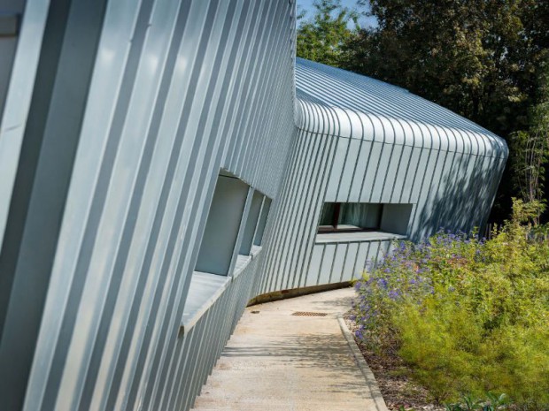 La nouvelle cantine scolaire de Vénissieux La nouvelle cantine scolaire de Vénissieux