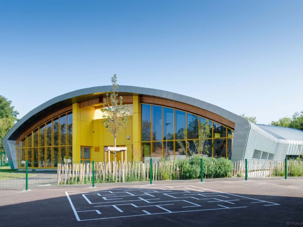 La nouvelle cantine scolaire de Vénissieux La nouvelle cantine scolaire de Vénissieux