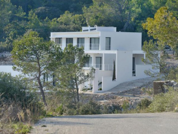 Maison contemporaine garrigue nîmoise