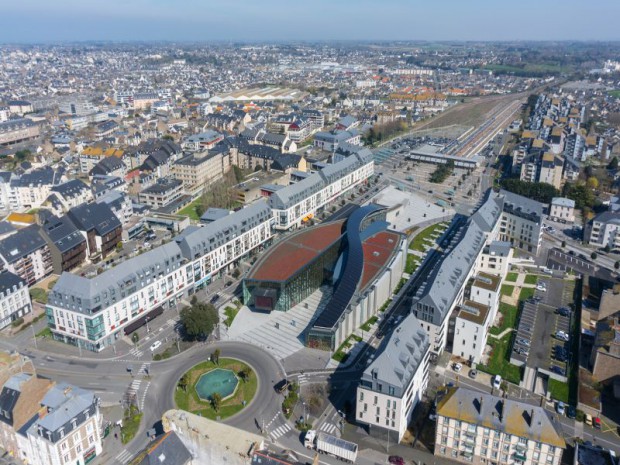 Livraison de la Grande Passerelle Pôle Culturel de Saint Malo