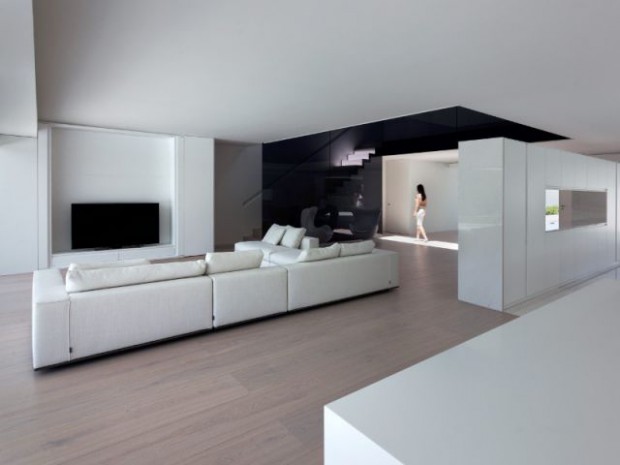 Casa Balint par Fran Silvestre Architectos