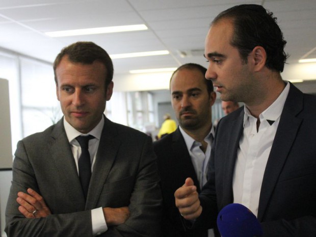 E. MAcron en visite à l'Atelier des Compagnons le 27/7/2015