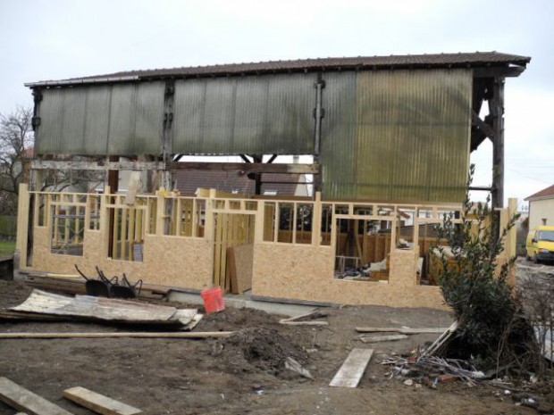 Un ancien hangar transformé en maison bois à Argentueil