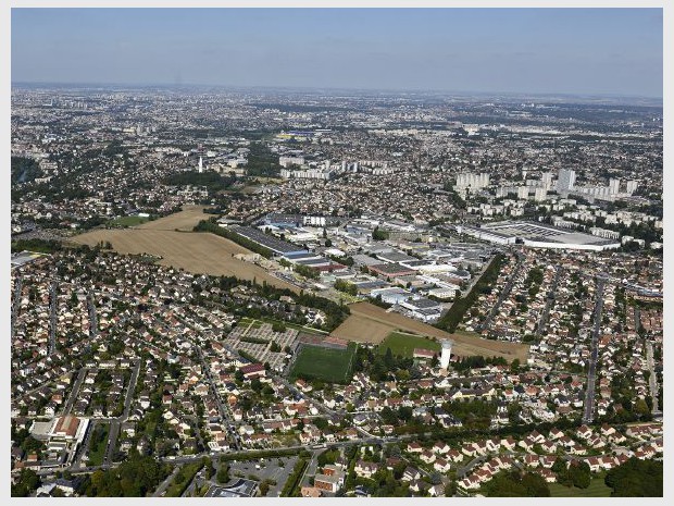 Vue aérienne sur Ormesson-sur-Marne (Val-de-Marne)