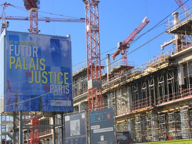 Chantier Bouygues au TGI de Paris fin septembre 2015