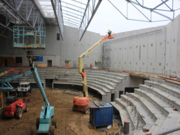 Chantier du centre du hockey-sur-glace professionnel en France, Aren'Ice à Cergy-Pontoise