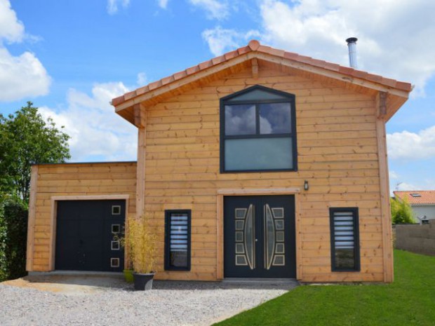 Maison en bois massif