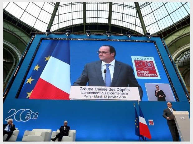 François Hollande au Grand Palais à Paris pour annoncer le renforcement de la CDC 