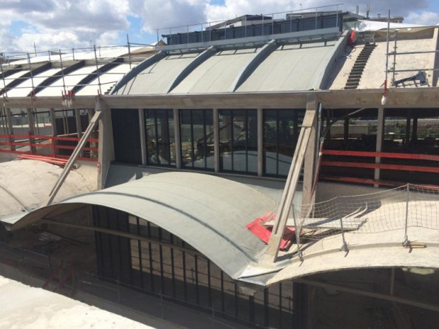 Reconversion lourde de a Halle Freyssinet à Paris, futur quartier de la French Tech  