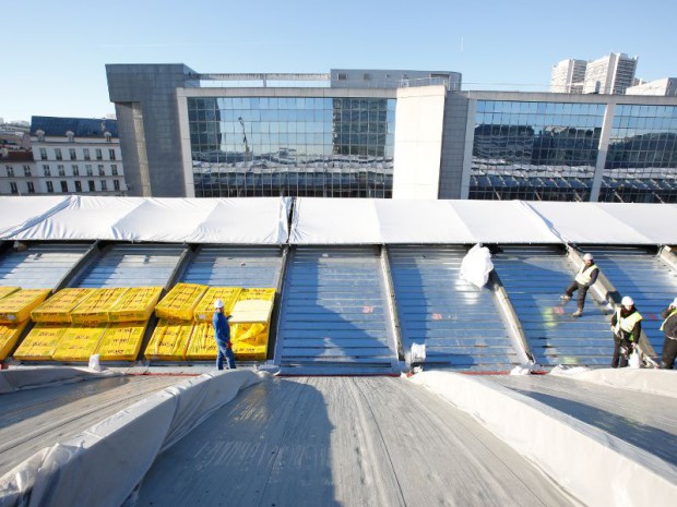 Reconversion lourde de a Halle Freyssinet à Paris, futur quartier de la French Tech