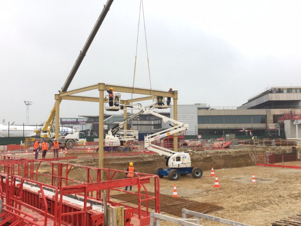 Chantier du Bâtiment de jonction des terminaux Sud et Ouest de l'aéroport Paris-Orly