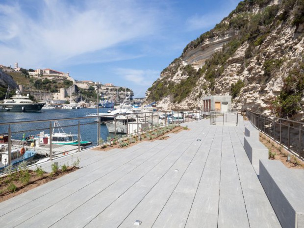 Réalisation d'un équipement pour le port de pêche de Bonifacio