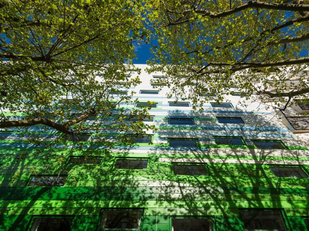 Réalisation de l'hôtel Hipark Paris La Villette par Manuelle Gautrand Architecture