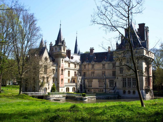 La Region Ile De France Decide De Subventionner Les Travaux D Un Chateau Prive