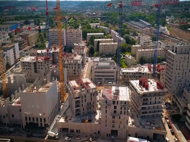 Réalisation du projet Atlantis Grand Ouest à proximité de la gare de Massy (Essonne) coordonné par l'agence 2PORTZAMPARC