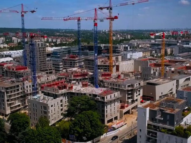 Réalisation du projet Atlantis Grand Ouest à proximité de la gare de Massy (Essonne) coordonné par l'agence 2PORTZAMPARC