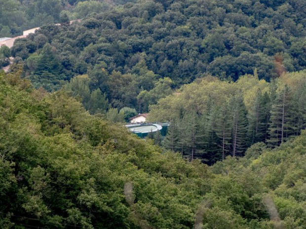 Bâtiment réalisé par M. Roger Taillibert et Les La