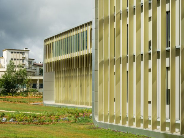 Le nouveau bâtiment du CHU de Poitiers réalisé par l'atelier Brenac+Gonzalez