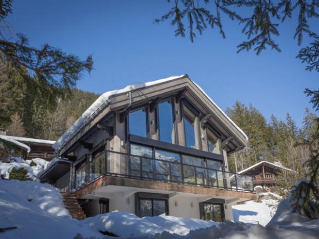 Coup de jeune et isolation pour un chalet des Alpes