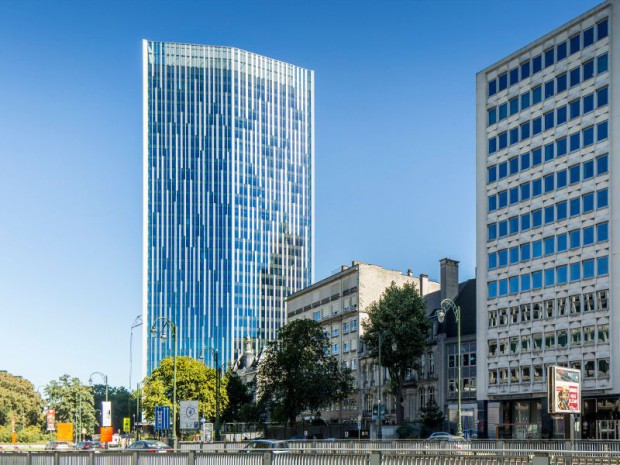 Inauguration de la tour Astro à Bruxelles (Belgique), une tour de bureau rénovée de 36.000 m² sur 33 étages.
