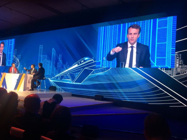 Emmanuel Macron invité au Forum des Travaux Publics, ''Réinvestissons la France'' au Carroussel du Louvre   