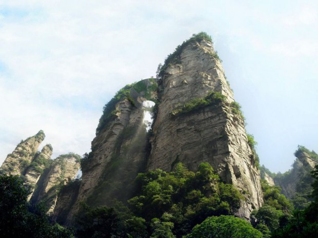 Projet de pont suspendu à Zhiangjiajie en Chine