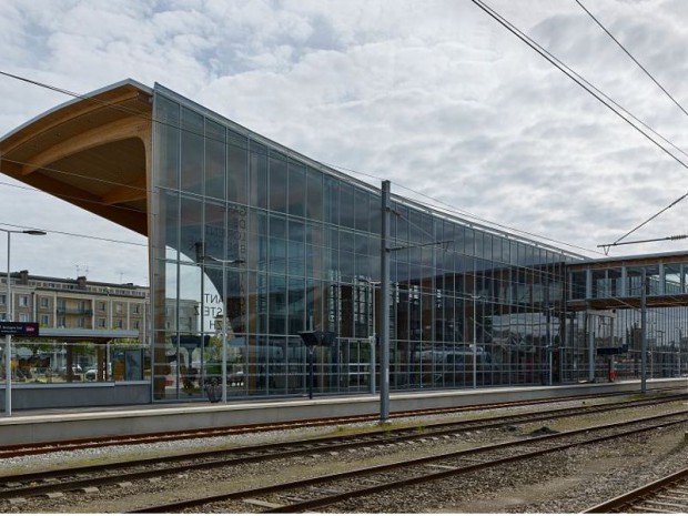 Livraison de la nouvelle gare de Lorient-Bretagne Sud par AREP pour l'arrivée de la LGV en juillet 2017