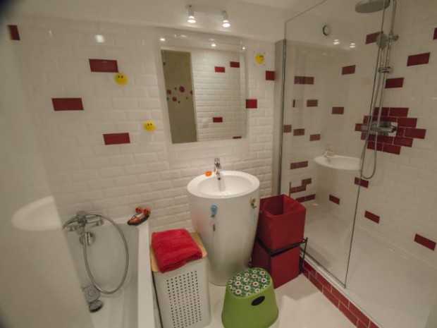 Une salle de bains pour les enfants 