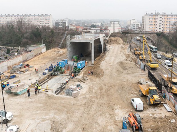 Réalisation de la gare du Grand Paris Express, Champigny Centre (Val-de-Marne) imaginée sur la ligne 15 Sud et 15 Est par l'agence Richez Associés   