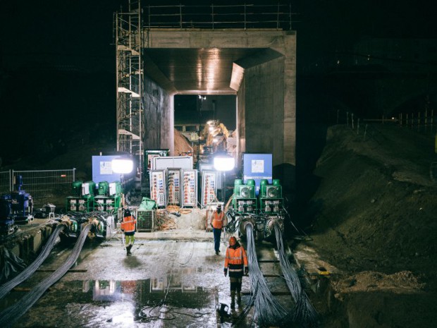 Réalisation de la gare du Grand Paris Express, Champigny Centre (Val-de-Marne) imaginée sur la ligne 15 Sud et 15 Est par l'agence Richez Associés