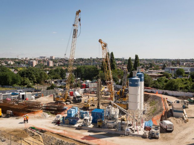 Réalisation de la gare du Grand Paris Express, Champigny Centre (Val-de-Marne) imaginée sur la ligne 15 Sud et 15 Est par l'agence Richez Associés