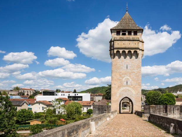 Réalisation du Centre d'hébergement et d'accueil international (CHAI) de Cahors par l'architecte Antonio Virga