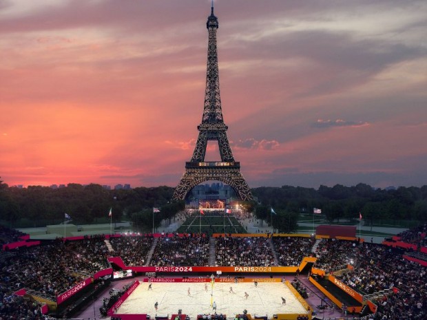 Site Paris 2024 : Beach Volley sur le champ-de-Mars à Paris  