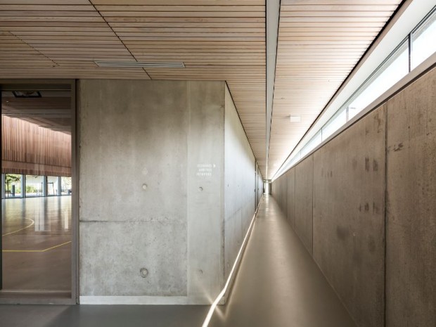 Réalisation du groupe scolaire Simone Veil et gymnase Colette Besson imaginé à Lingolsheim (Bas-Rhin) par Richter Architectes et associés